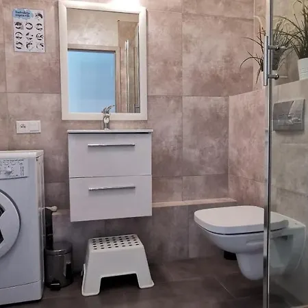 Bernadowska Lu Parking Ogrodek Balkon, 800m Plaza דירה
