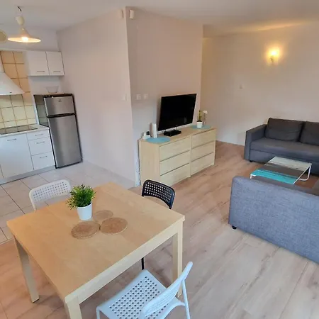 דירה Bernadowska Lu Parking Ogrodek Balkon, 800m Plaza סופוט