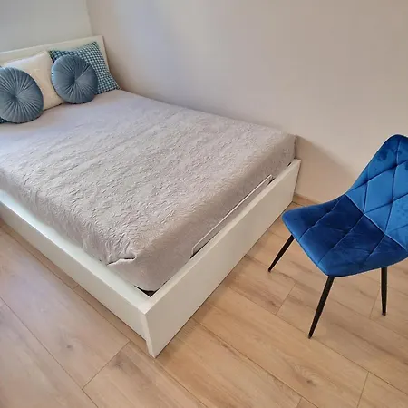 Bernadowska Lu Parking Ogrodek Balkon, 800m Plaza סופוט