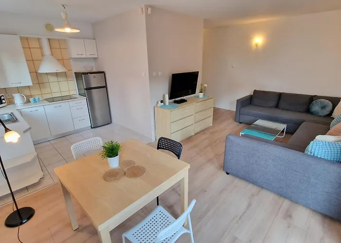 Апартаменты Bernadowska Lu Parking Ogrodek Balkon, 800m Plaza Сопот